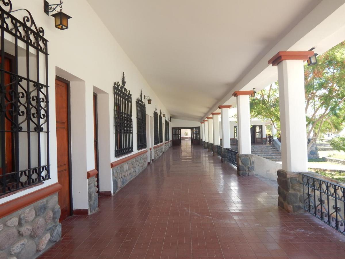 Hosteria Municipal De Angastaco Hotel Ngoại thất bức ảnh